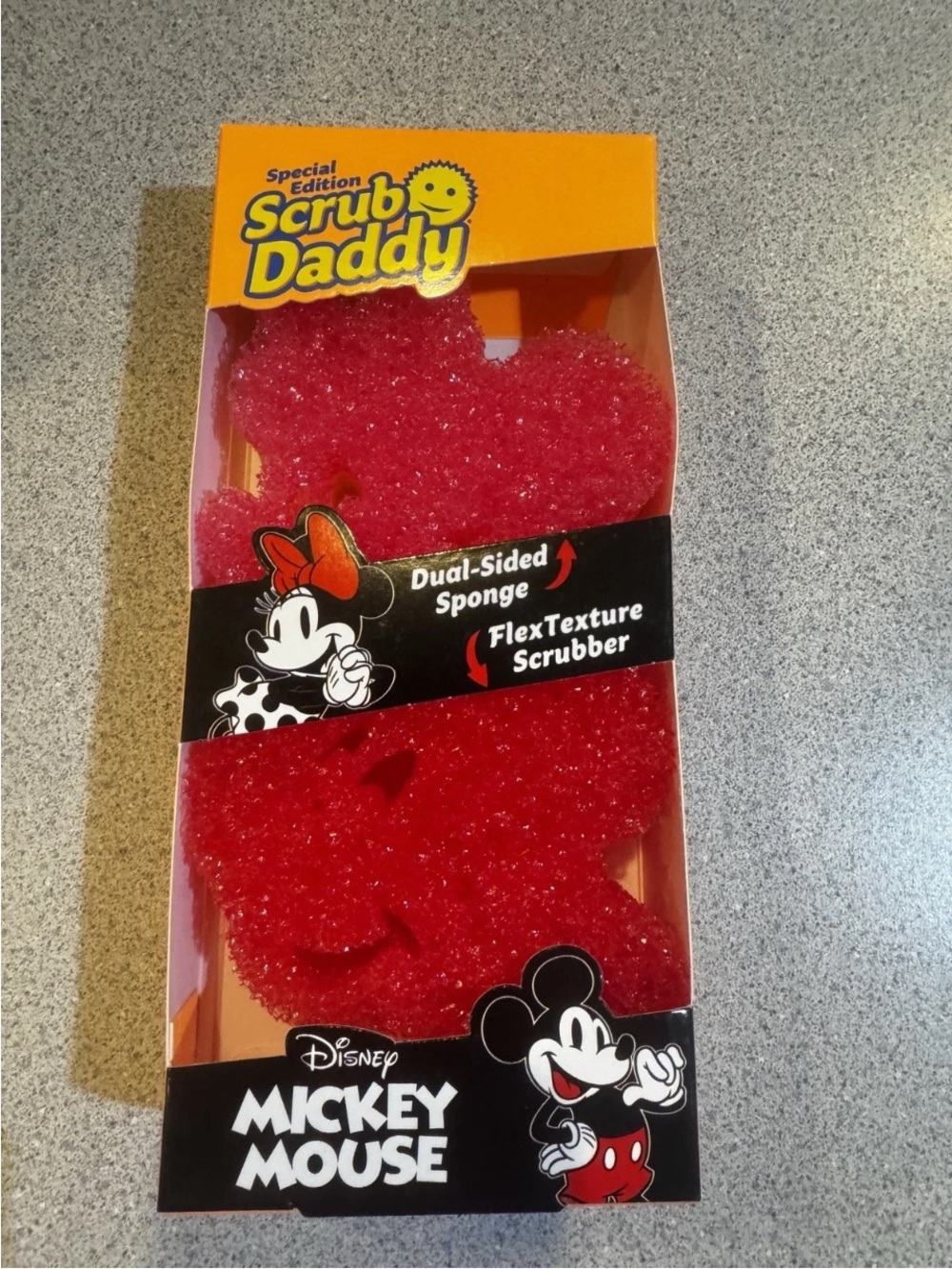 New Scrub Daddy Mommy Limited Edition Disney 2-Pack Mickey Minnie Mouse Pink/Red